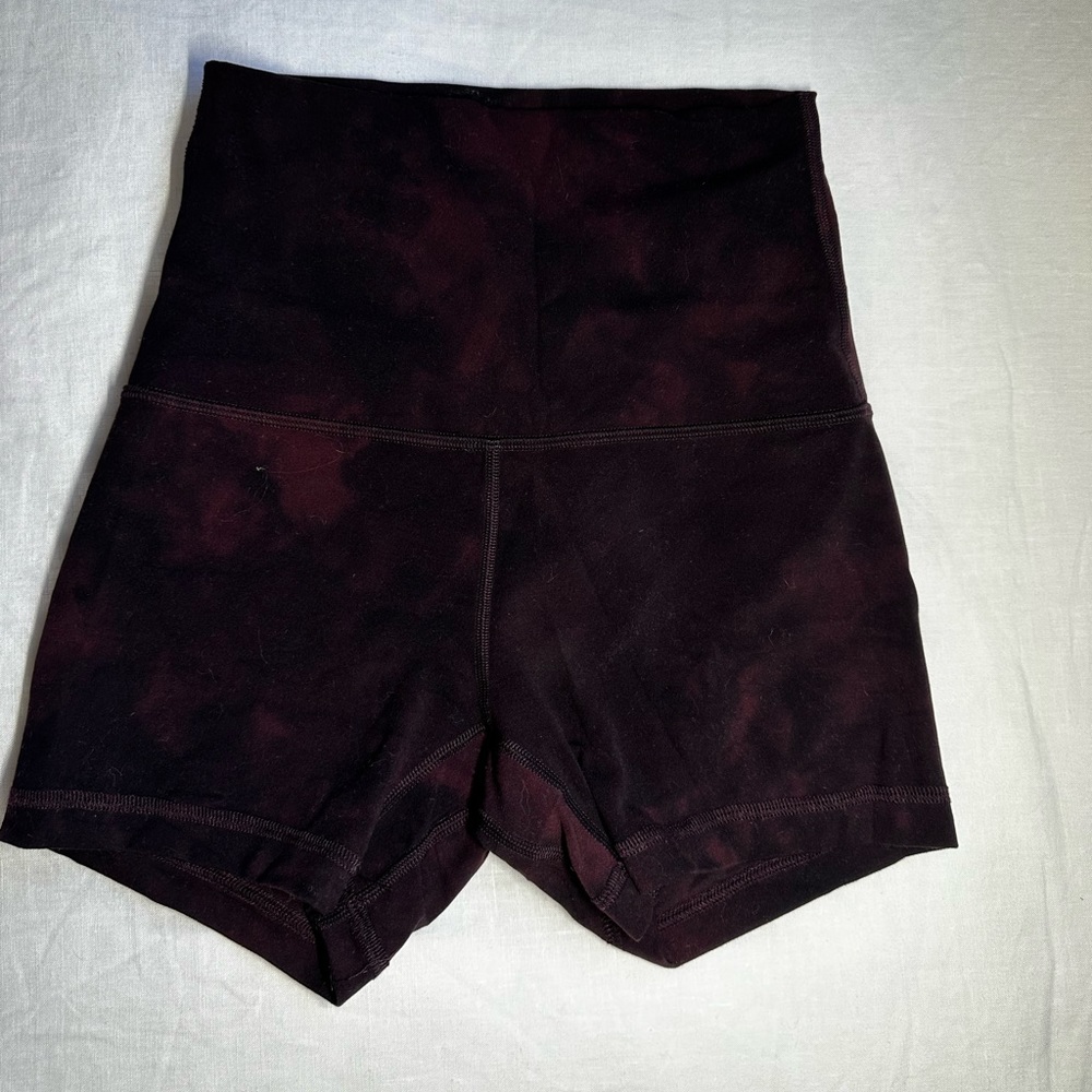 Lululemon 4" ALIGN SHORTS IN DIAMOND DYE CASSIS BLACK